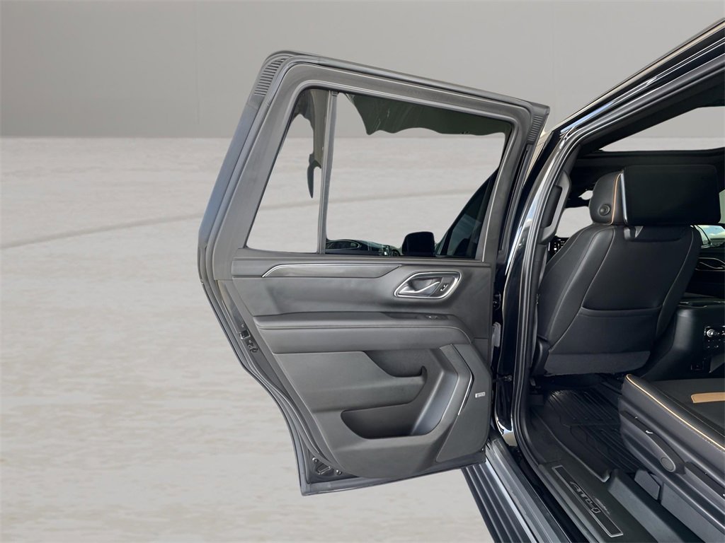 Used 2022 GMC Yukon AT4 w/ AT4 Premium Package image 19