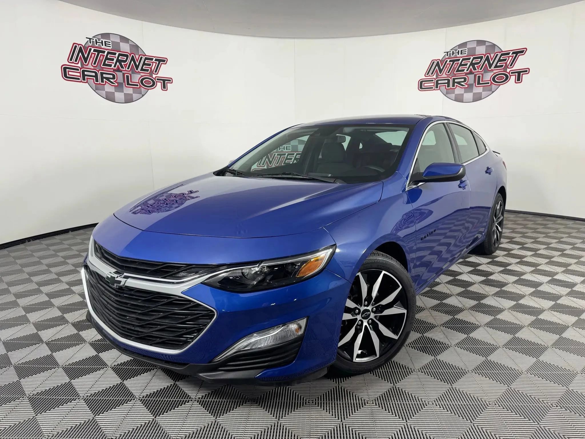 Used 2023 Chevrolet Malibu RS w/ LPO, Floor Liner Package image 1