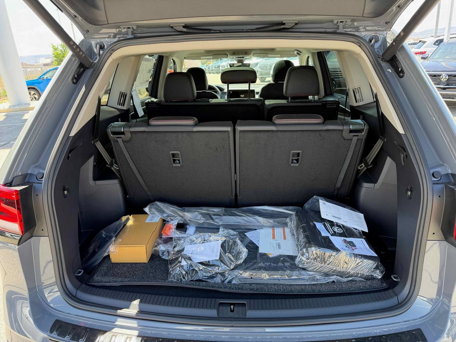 New 2026 Volkswagen Atlas Peak Edition AWD/4WD image 31