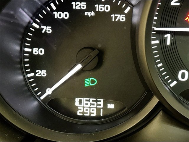 Used 2025 Porsche Macan image 12