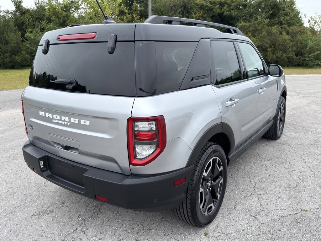Certified 2022 Ford Bronco Sport Outer Banks w/ Tech Package image 3