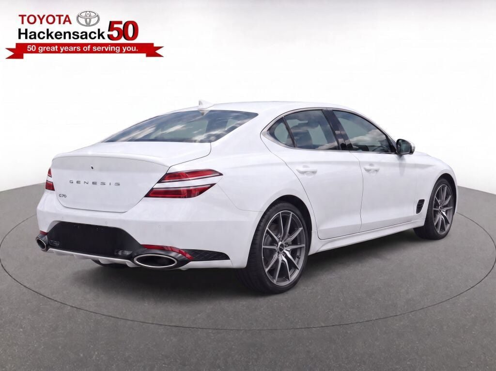Used 2025 Genesis G70 2.5T AWD/4WD image 37