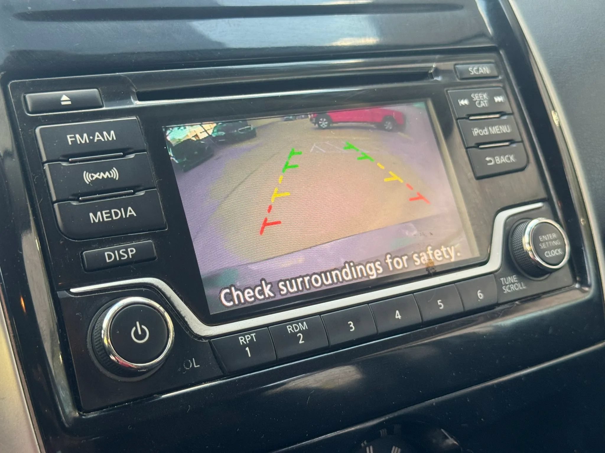 Used 2018 Nissan Versa Note FWD image 15