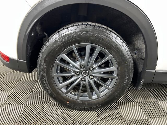 Used 2019 MAZDA CX-5 Touring image 12