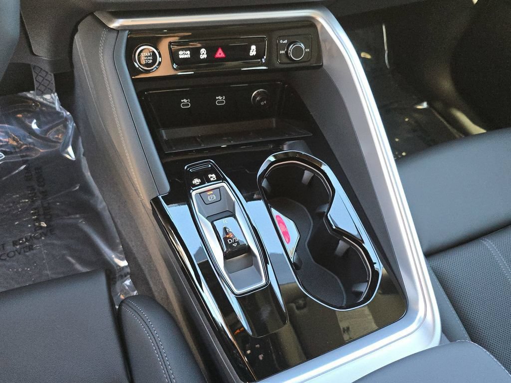 Used 2025 Audi Q5 Premium Plus w/ Premium Plus AWD/4WD image 28