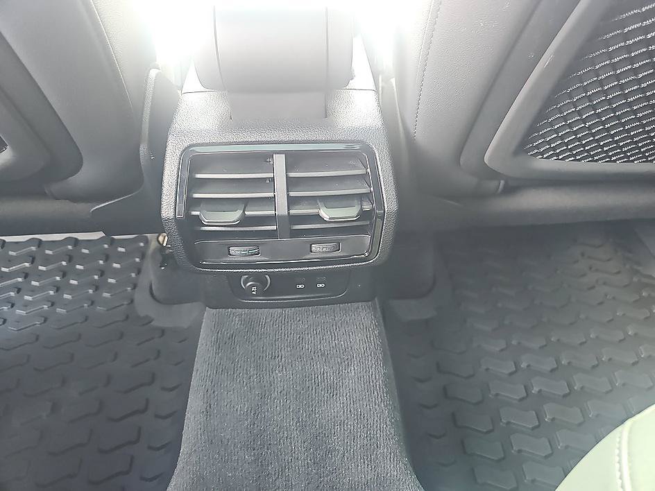 Used 2022 Audi Q3 2.0T Premium Plus AWD/4WD image 33