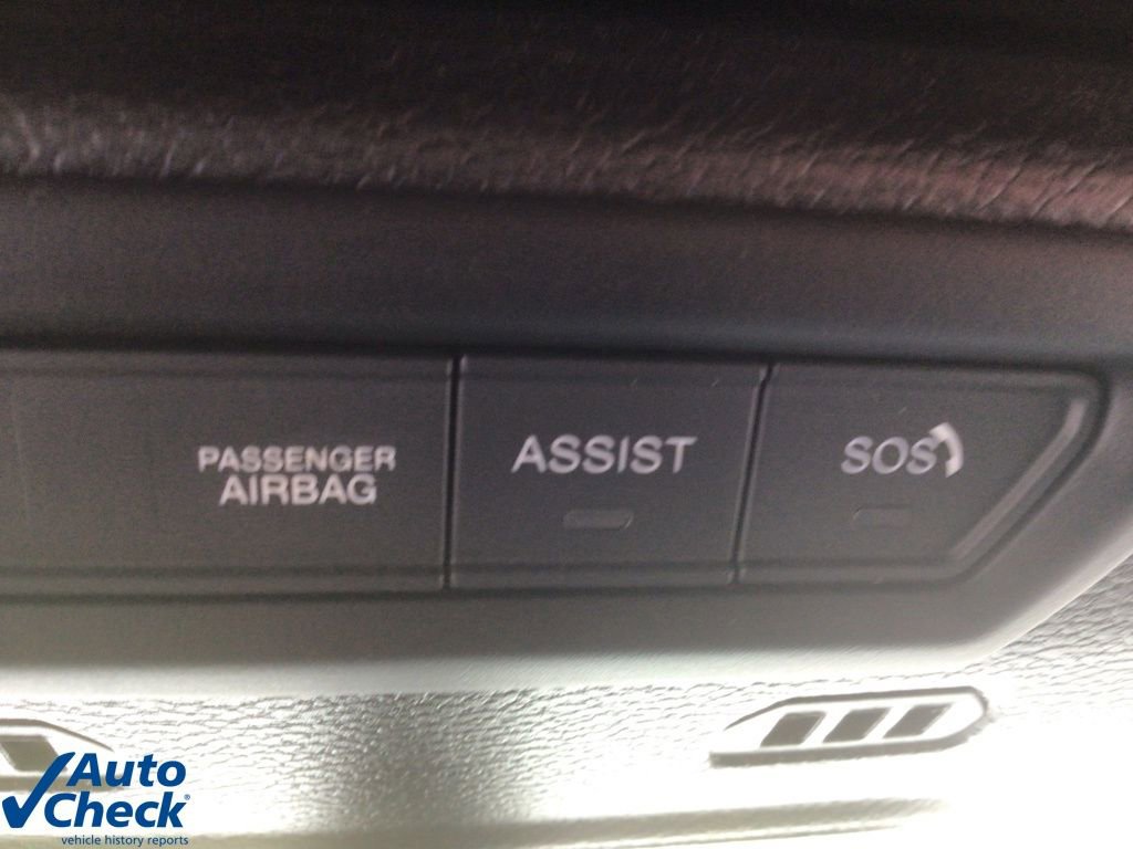 Used 2022 Jeep Wrangler Unlimited Sahara w/ Cold Weather Group image 31