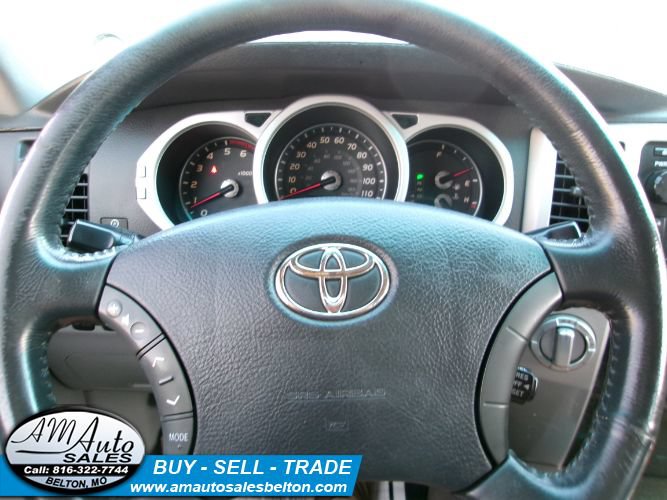 Used 2004 Toyota 4Runner Limited AWD/4WD image 11