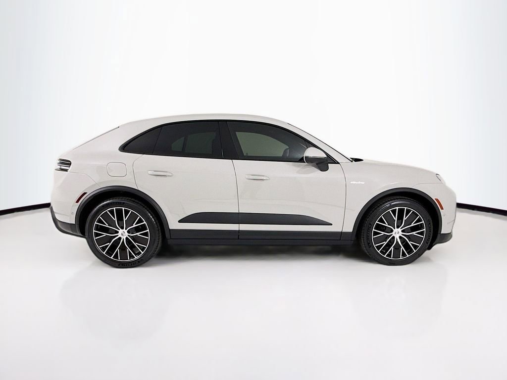 New 2026 Porsche Macan Electric image 8