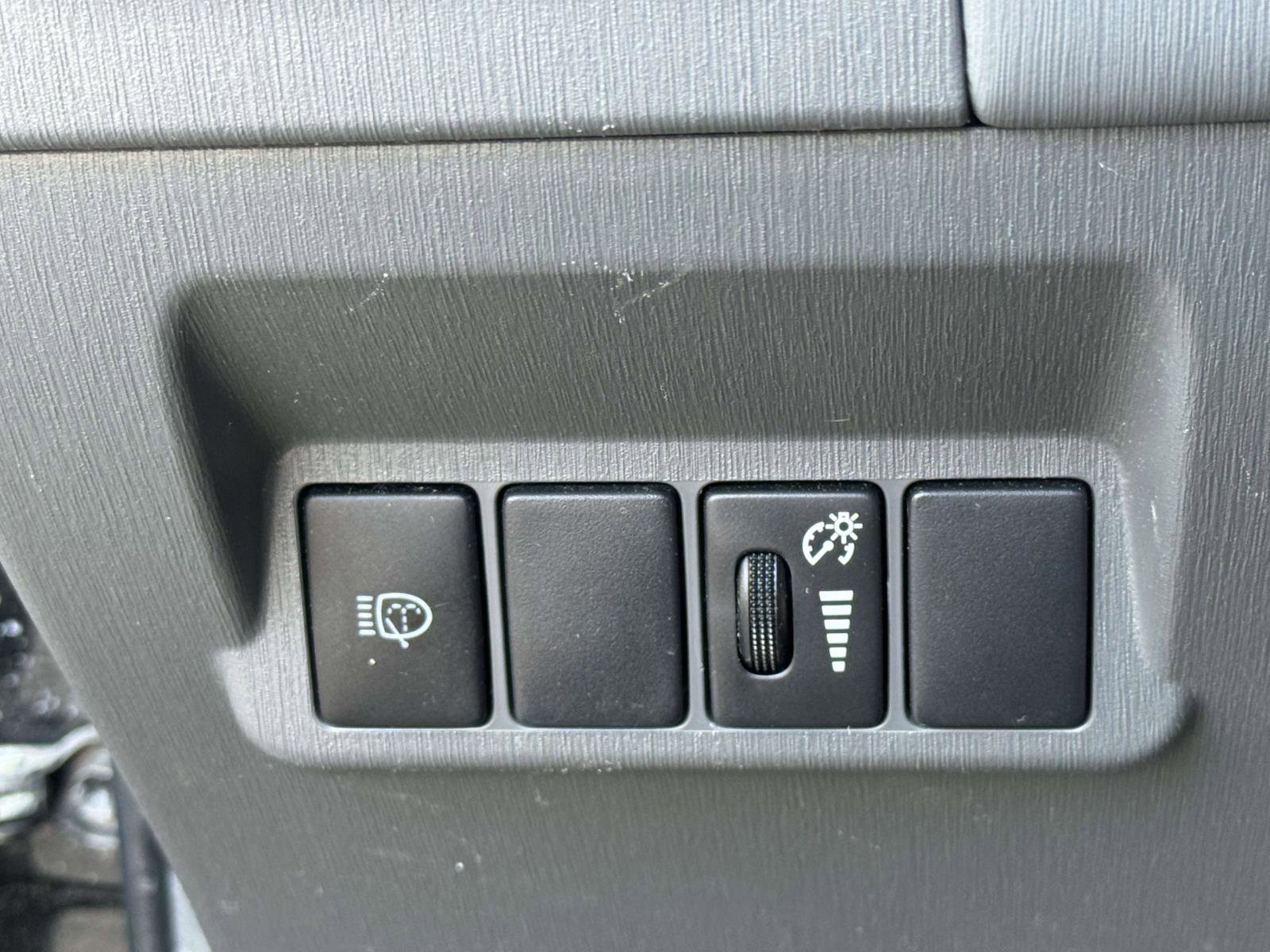 Used 2014 Toyota Prius V Five FWD image 17