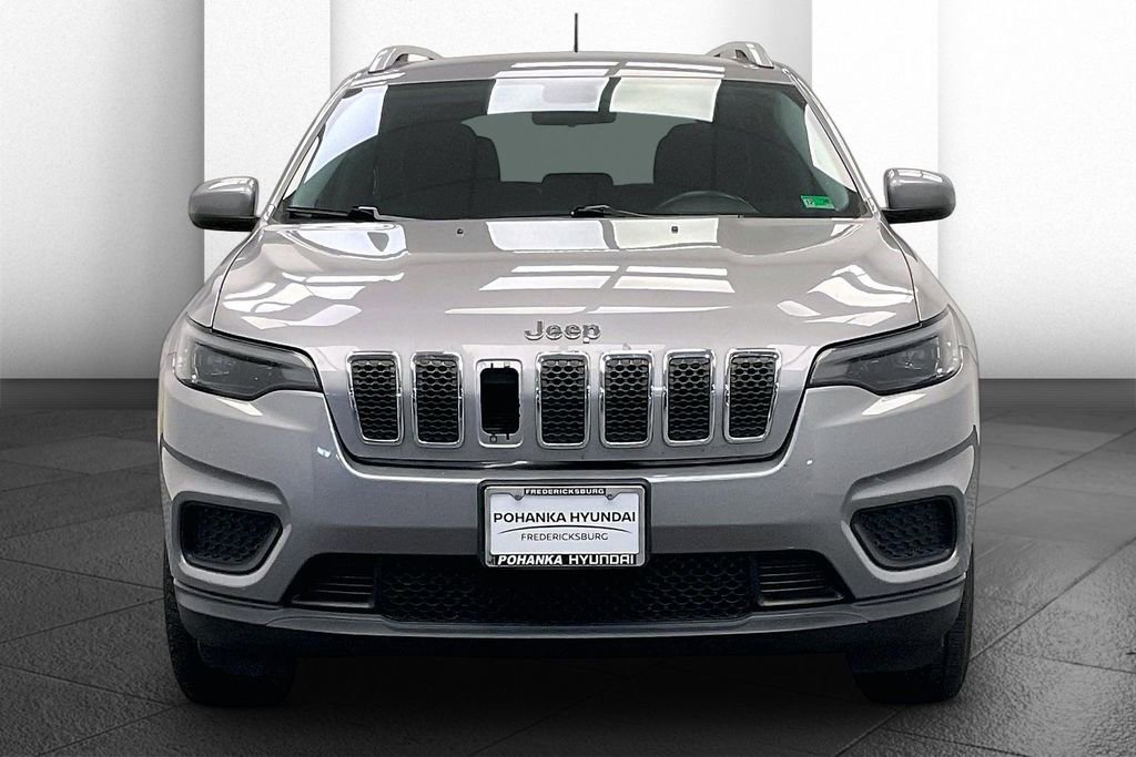 Used 2020 Jeep Cherokee Latitude w/ Cold Weather Group image 2