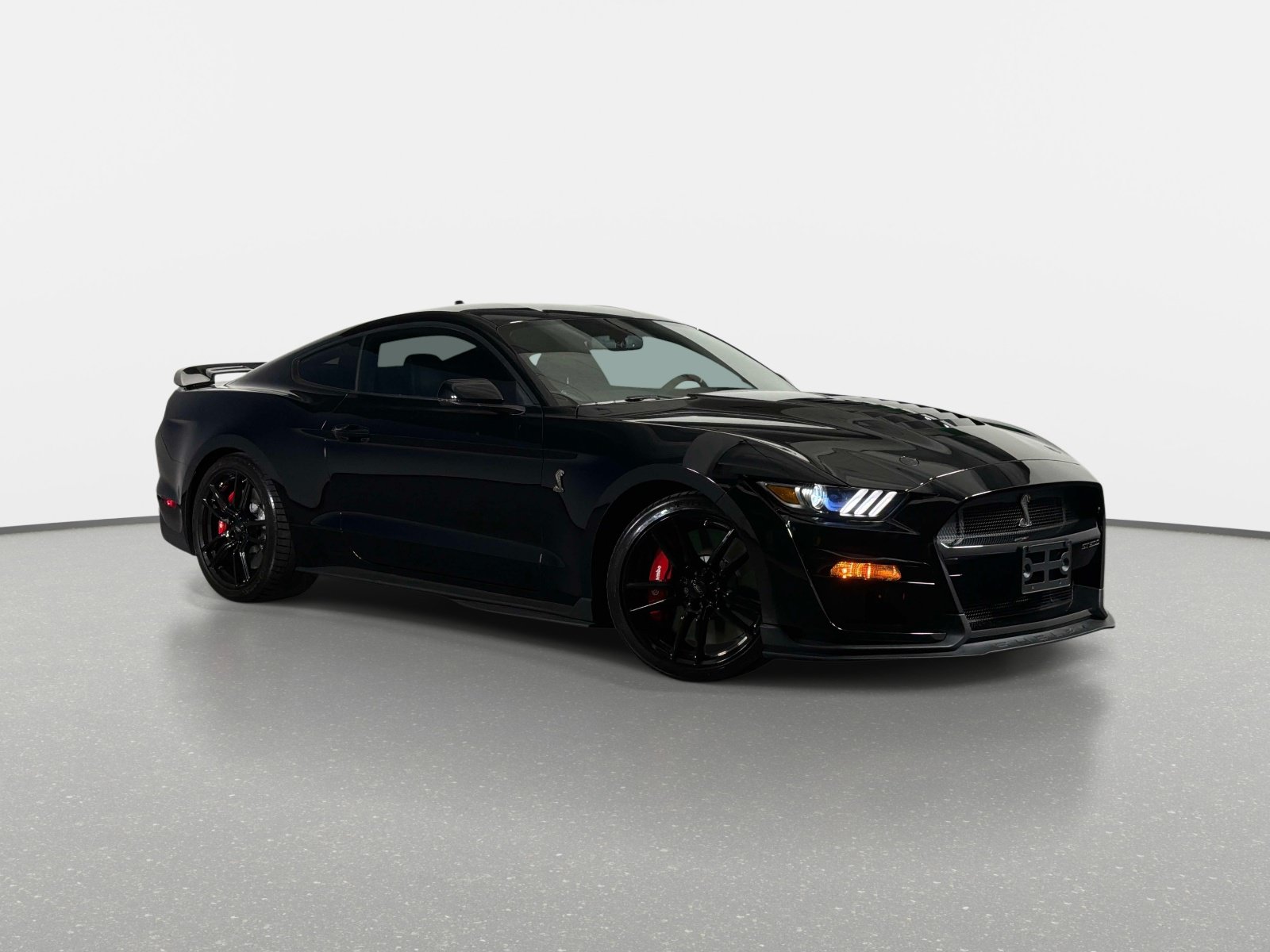 Used 2022 Ford Mustang Shelby GT500 w/ Technology Package RWD image 2