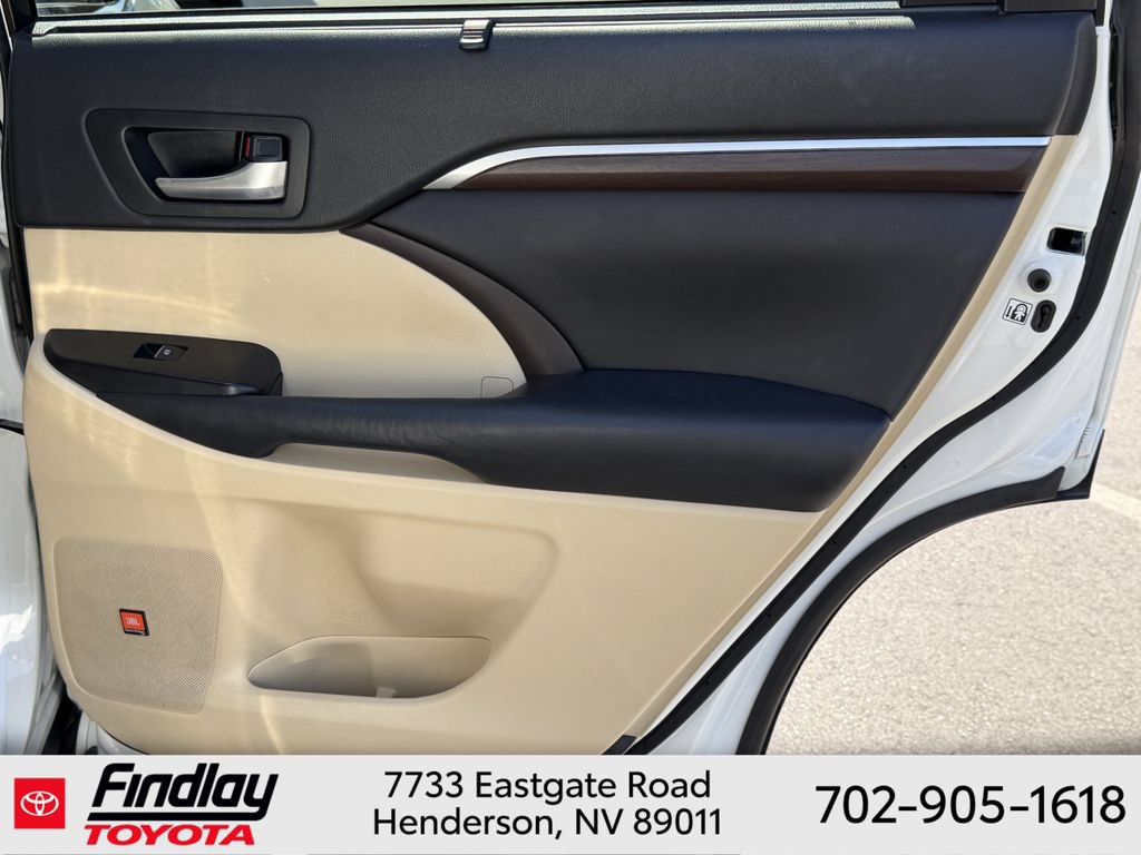 Certified 2016 Toyota Highlander Limited FWD image 17