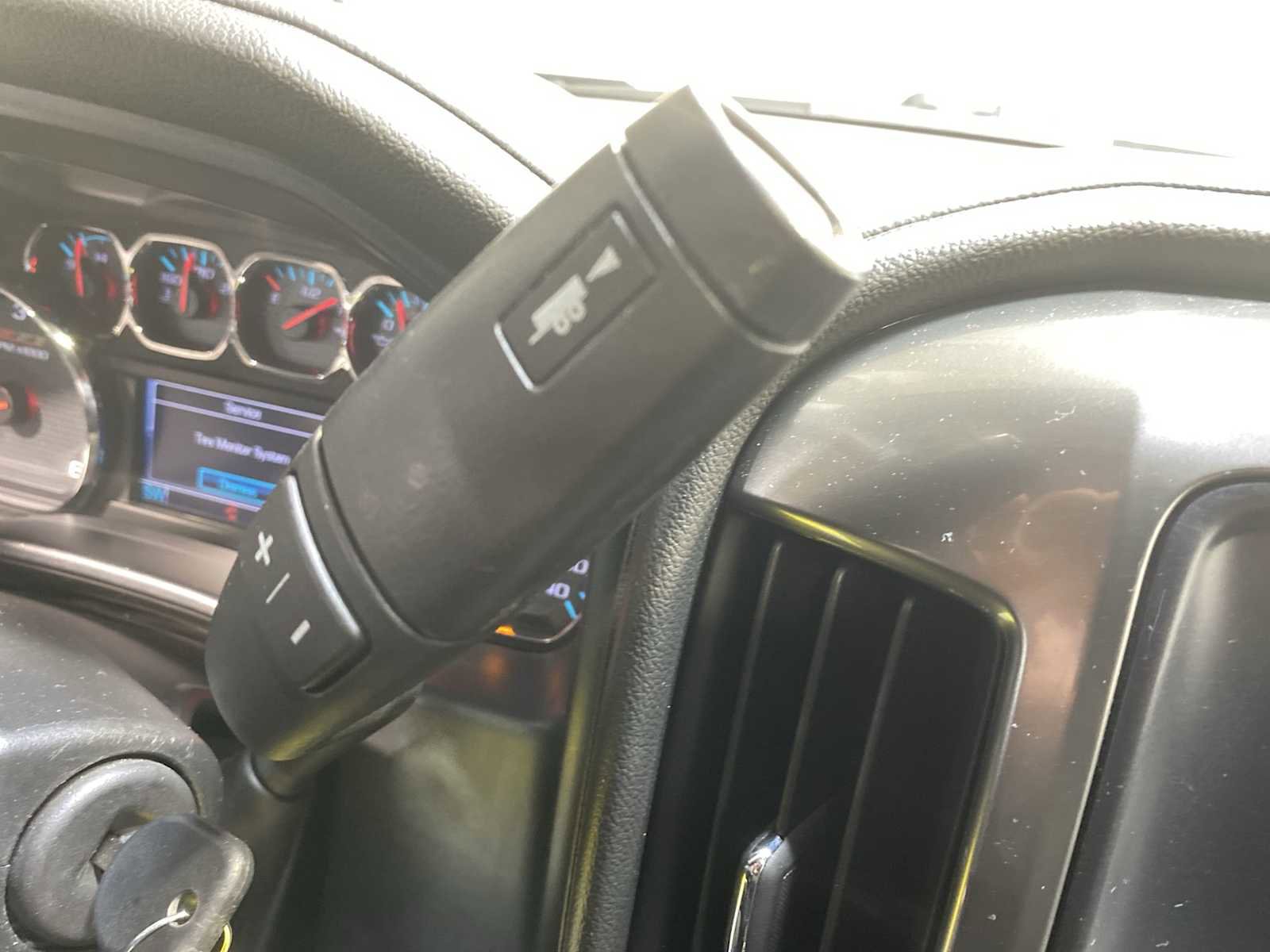 Used 2018 Chevrolet Silverado 1500 LTZ Z71 w/ LTZ Plus Package AWD/4WD image 16