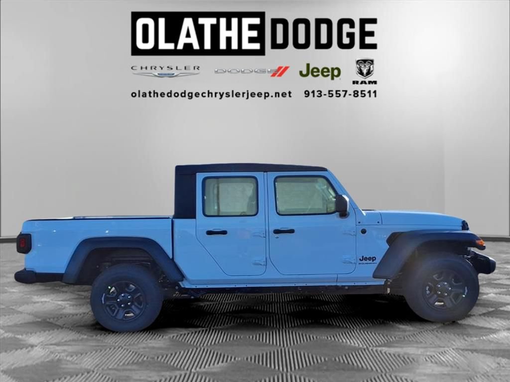 New 2026 Jeep Gladiator Sport AWD/4WD image 24