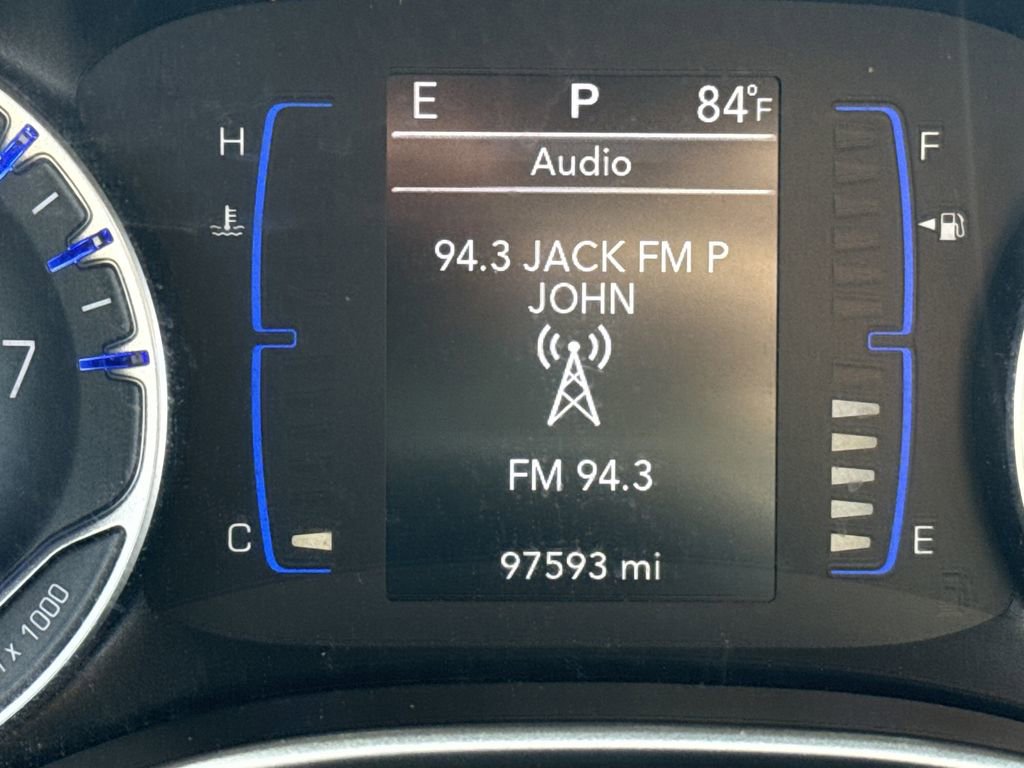 Used 2018 Chrysler Pacifica Touring Plus w/ Tire & Wheel Group image 10