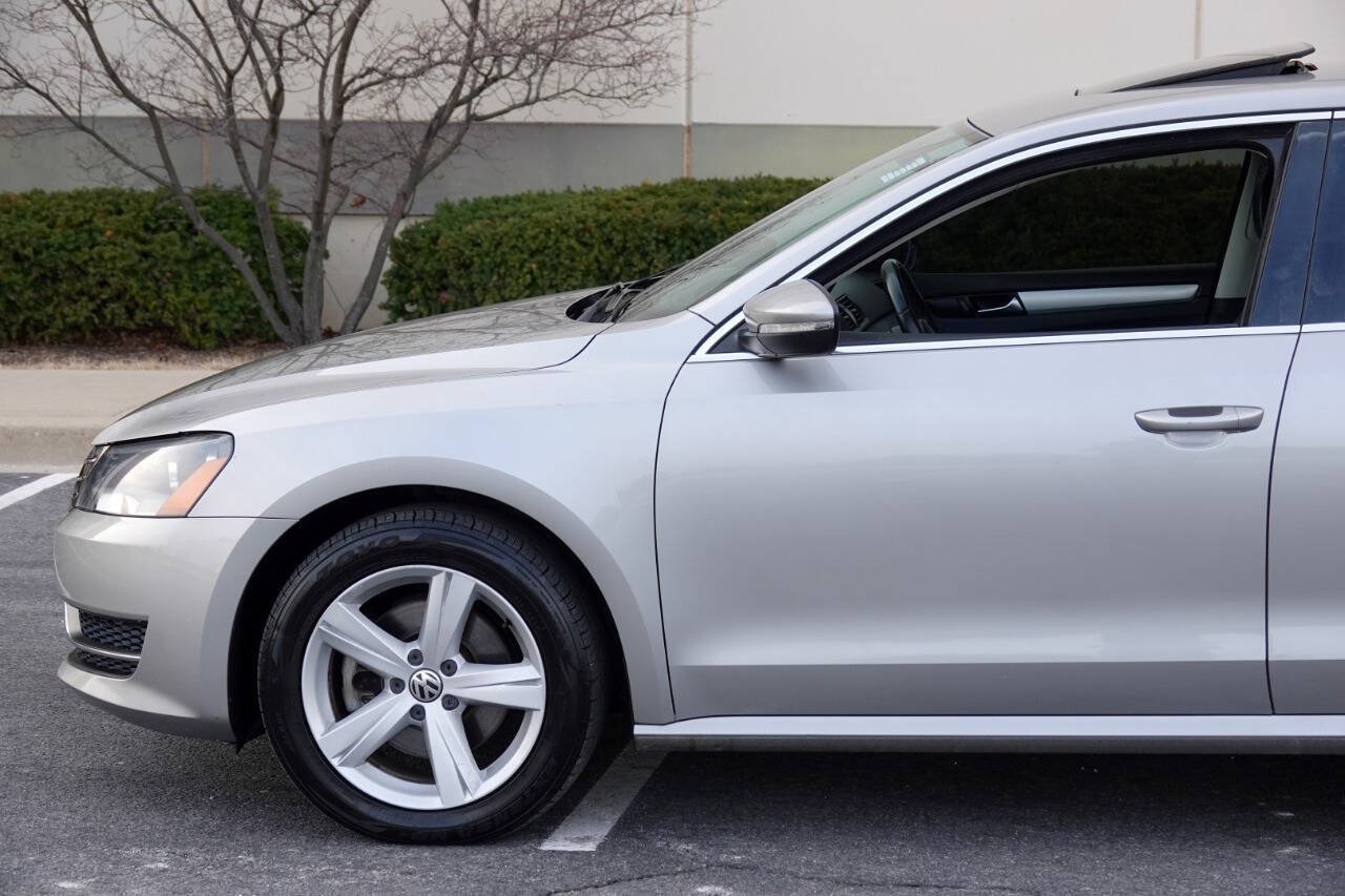Used 2012 Volkswagen Passat TDI SE FWD image 13