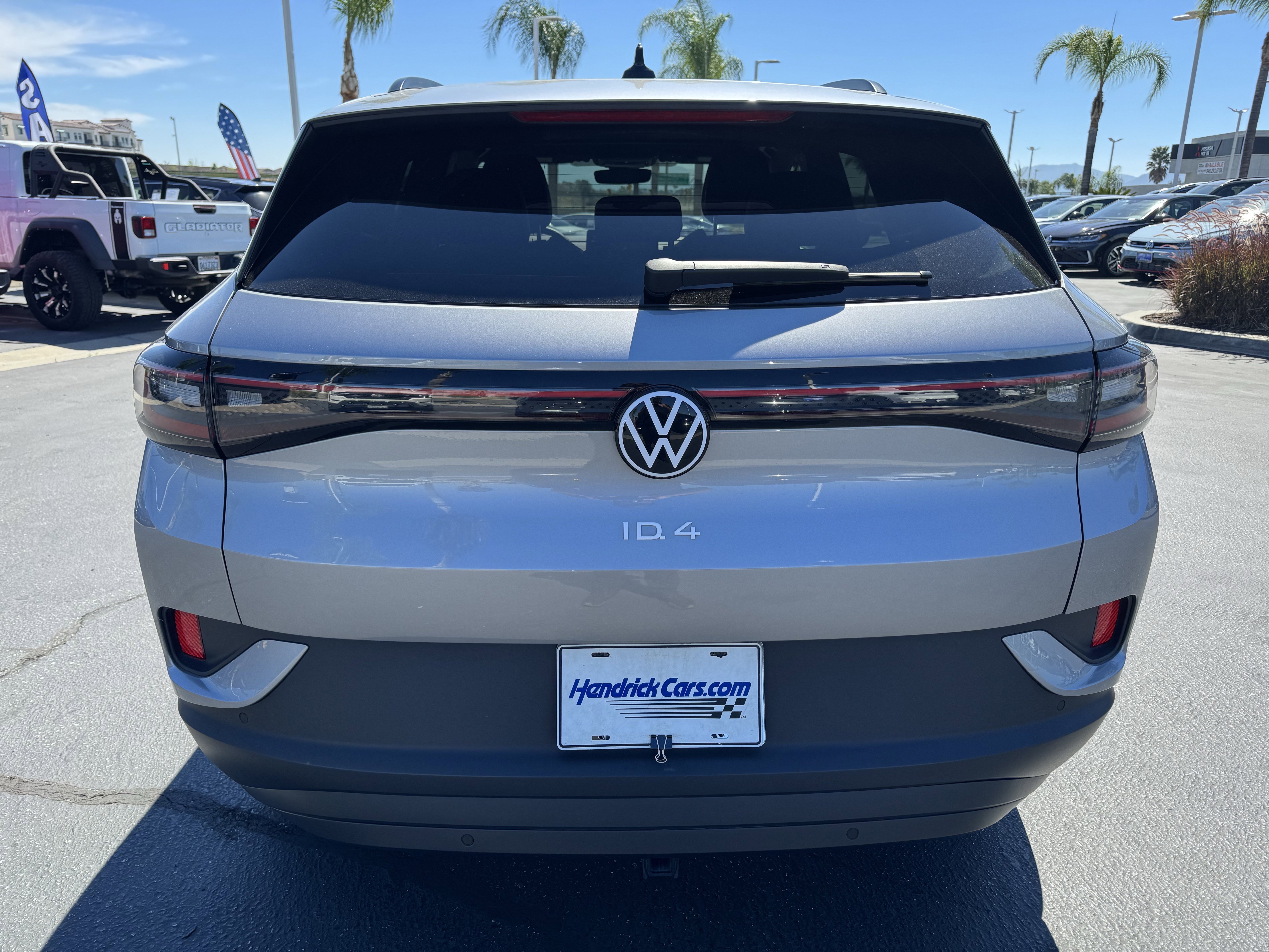 Used 2023 Volkswagen ID.4 Pro image 9
