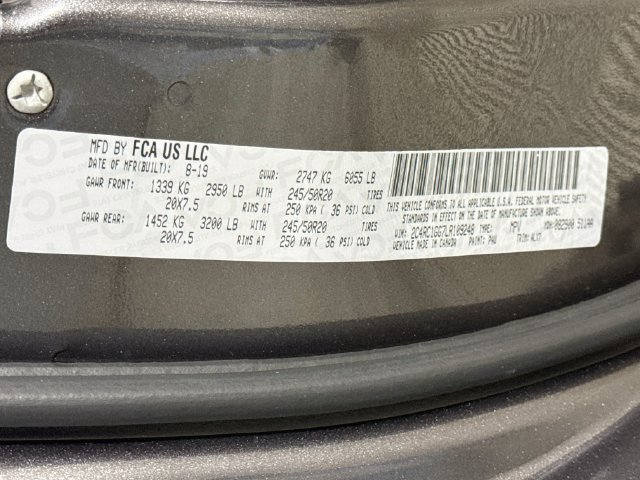 Used 2020 Chrysler Pacifica Limited w/ Tire & Wheel Group FWD image 33