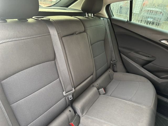 Used 2018 Chevrolet Cruze LT w/ Convenience Package image 9