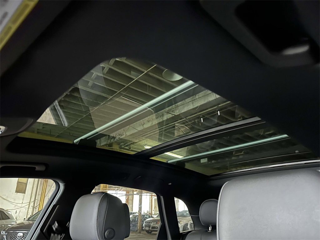 Used 2025 Audi Q5 2.0T Premium w/ Convenience Plus Package image 18