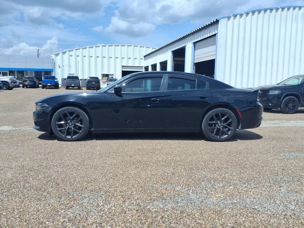 Used 2021 Dodge Charger SXT w/ Blacktop Package RWD image 2