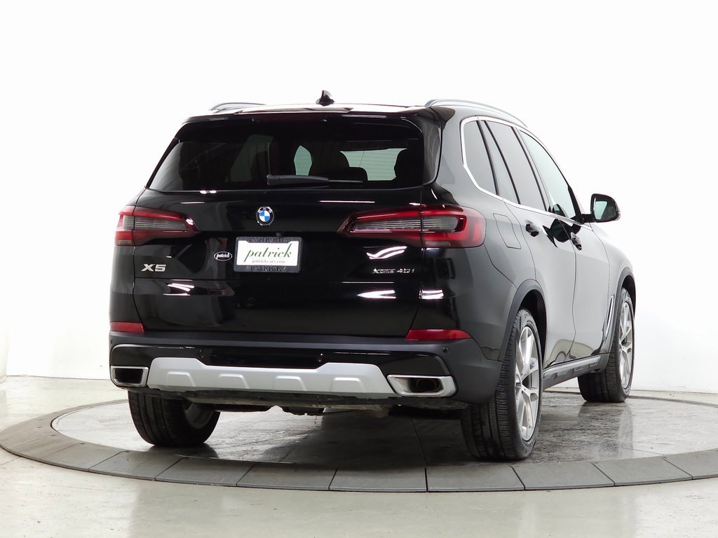Used 2022 BMW X5 xDrive40i w/ Parking Assistance Package image 10