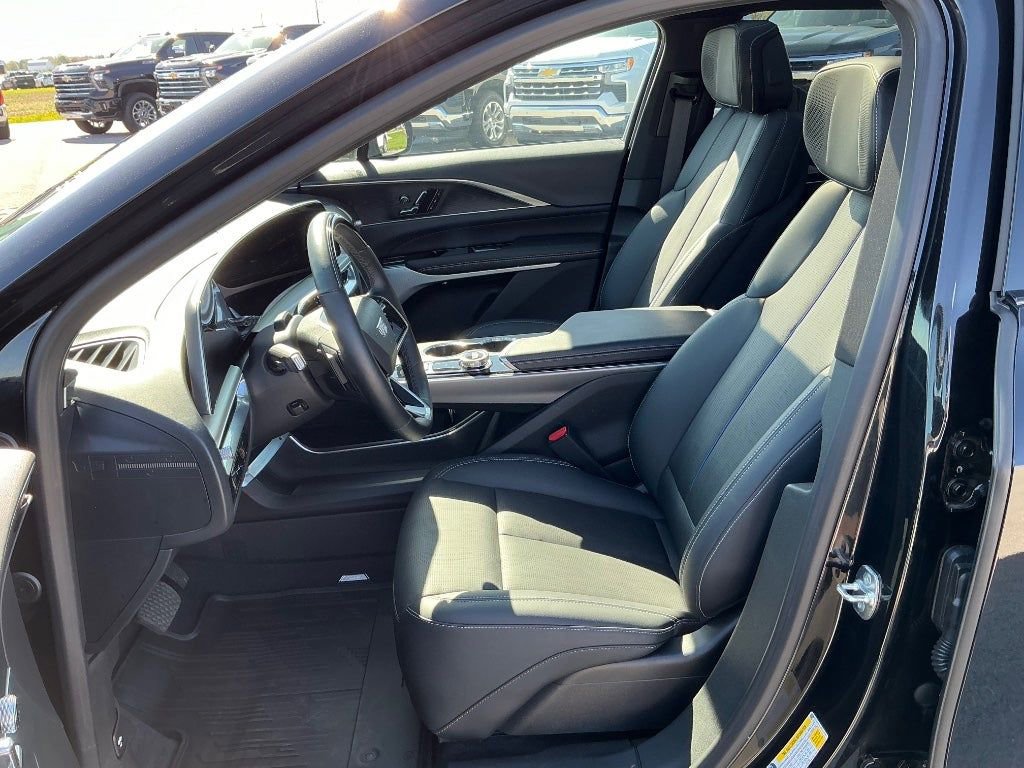 Used 2024 Cadillac Lyriq Luxury image 21