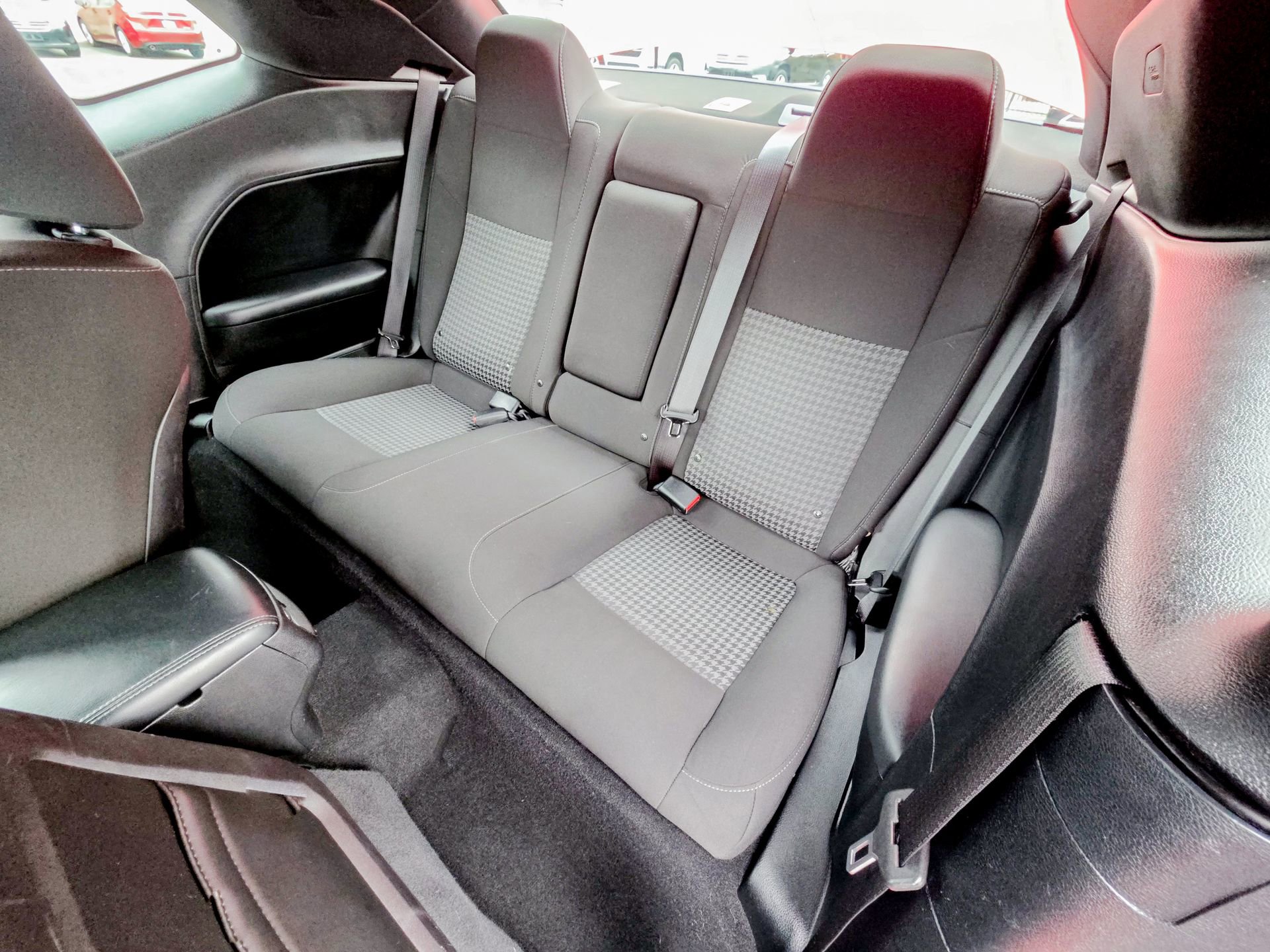 Used 2022 Dodge Challenger GT image 29