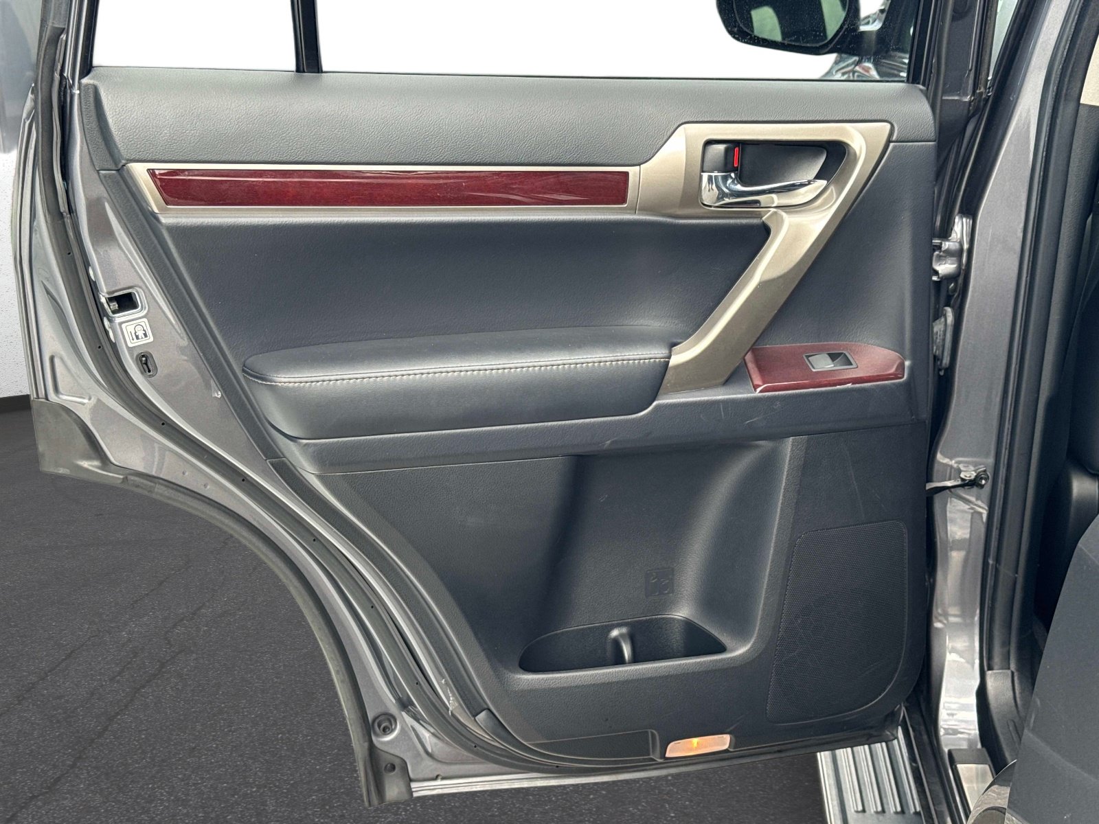 Used 2019 Lexus GX 460 Premium AWD/4WD image 12