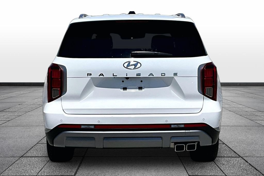 Used 2024 Hyundai Palisade SEL FWD image 4