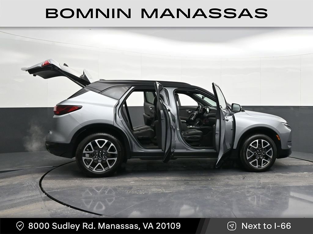 Used 2024 Chevrolet Blazer RS w/ Driver Confidence II Package image 39