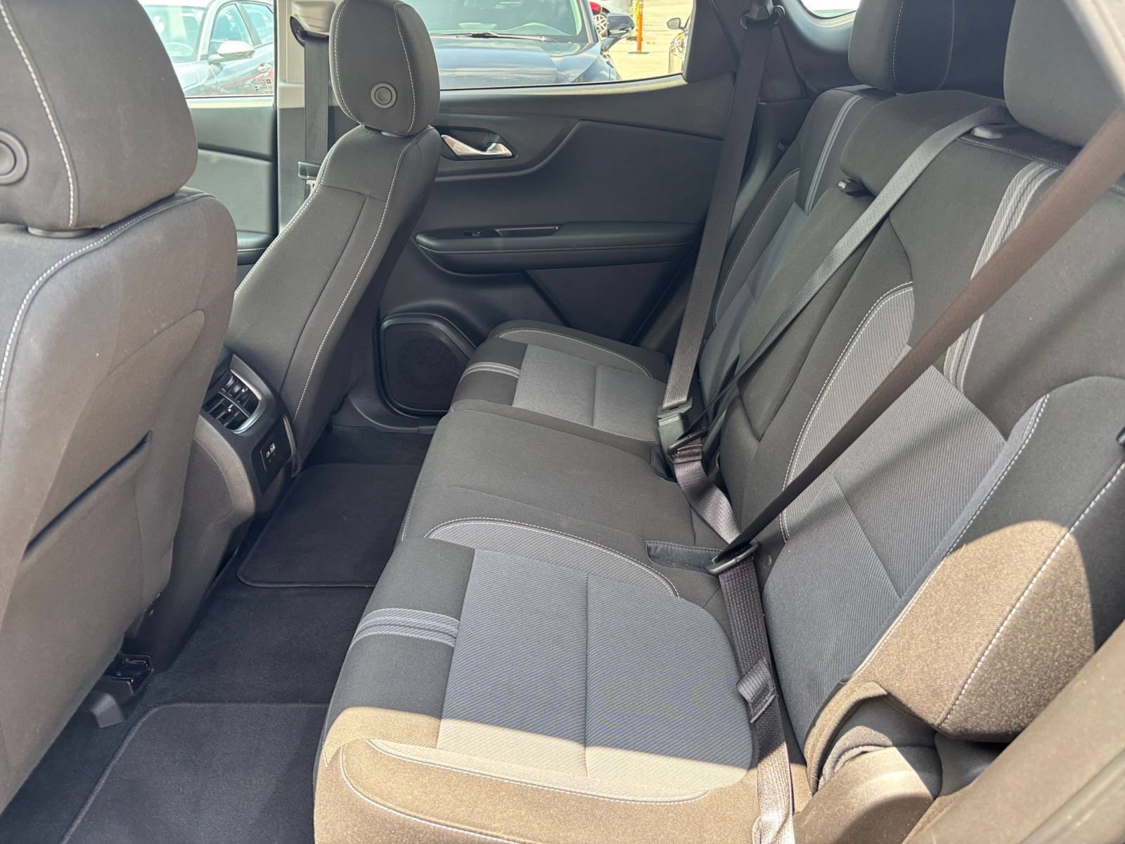 Used 2025 Chevrolet Blazer LT FWD image 21