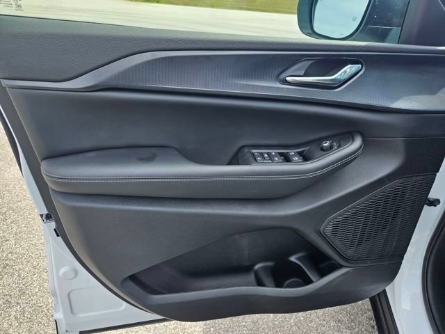 New 2026 Jeep Grand Cherokee Laredo RWD image 10