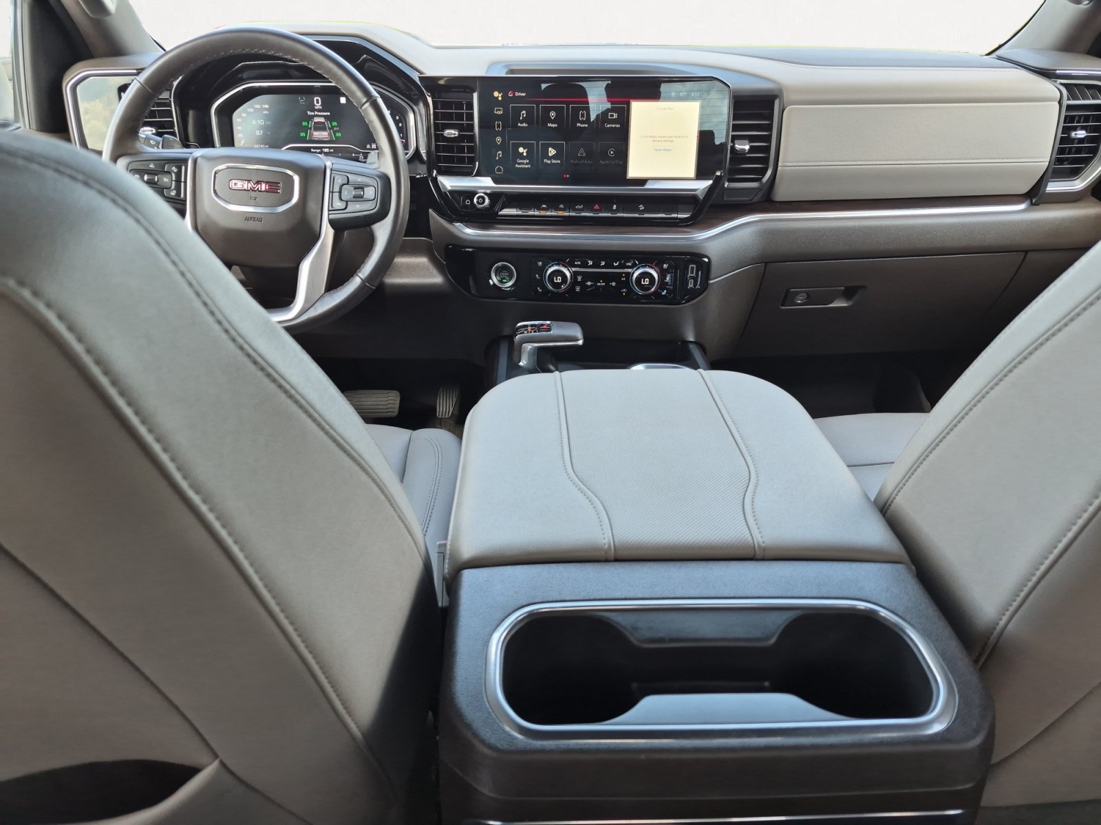 Used 2023 GMC Sierra 1500 SLT AWD/4WD image 3
