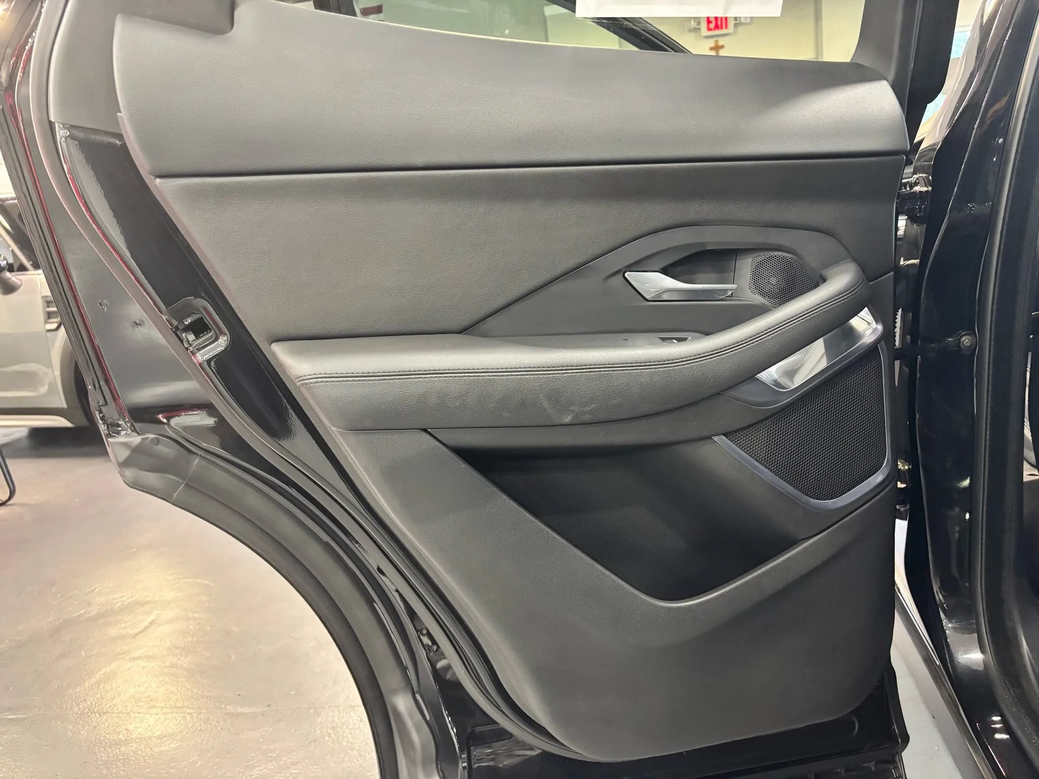Used 2018 Jaguar E-PACE S AWD/4WD image 34