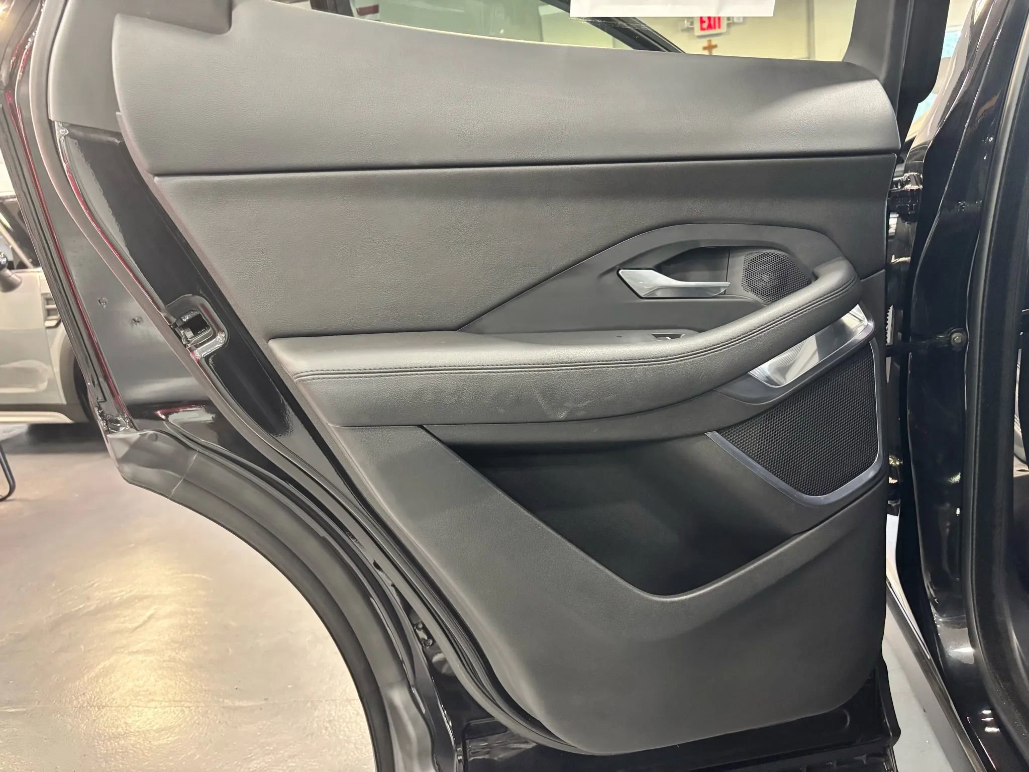 Used 2018 Jaguar E-PACE S AWD/4WD image 34