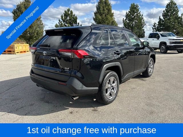 Used 2022 Toyota RAV4 XLE image 5