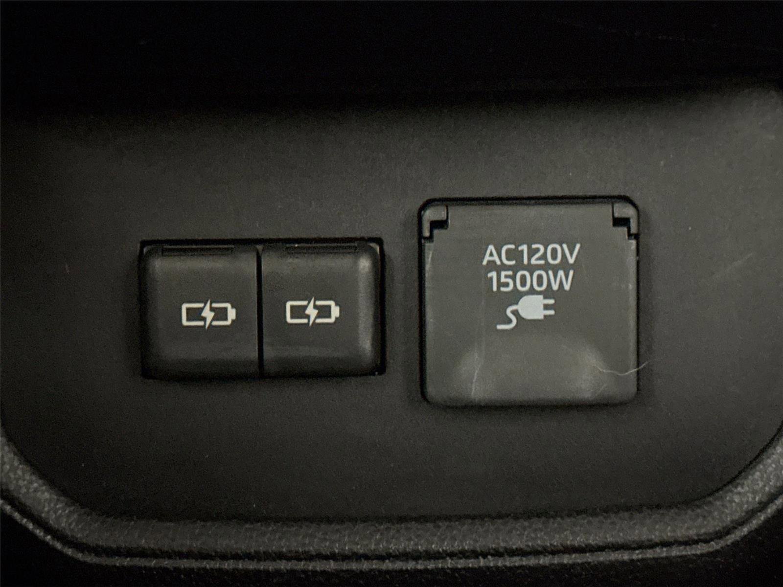 Used 2023 Toyota Highlander Limited AWD/4WD image 36