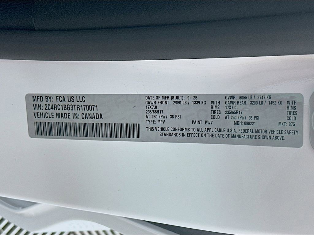 Used 2026 Chrysler Pacifica Select image 29