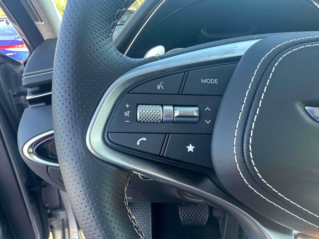 New 2025 Genesis Electrified GV70 w/ Prestige Package AWD/4WD image 17