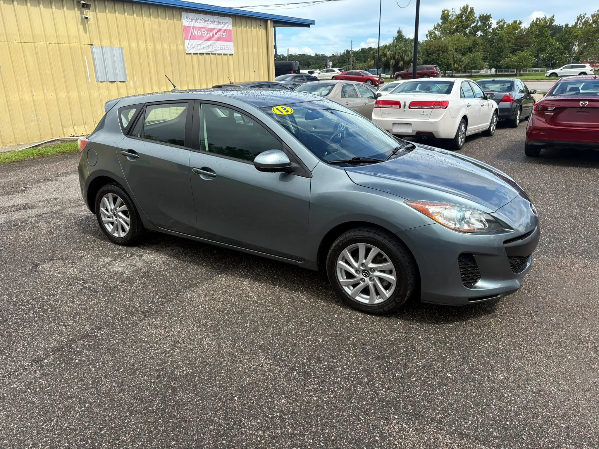 Used 2013 MAZDA MAZDA3 i Touring FWD image 2