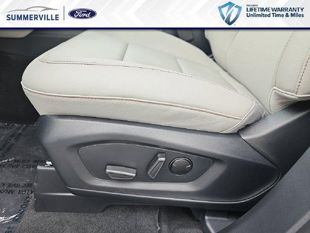 New 2027 Ford Explorer Active w/ Active Comfort Package RWD image 20