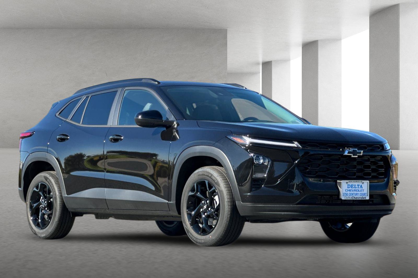 New 2026 Chevrolet Trax LT w/ Driver Confidence Package FWD image 2