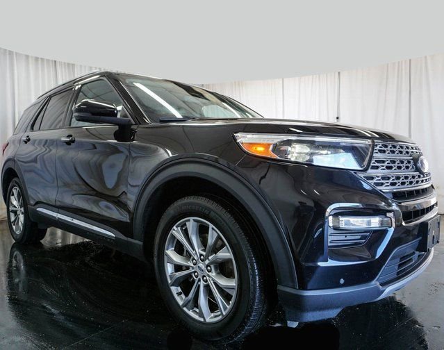 Used 2023 Ford Explorer Limited w/ Equipment Group 301A image 2