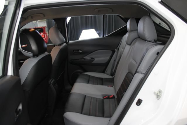 Used 2021 Nissan Kicks SR w/ SR Premium Package FWD image 24