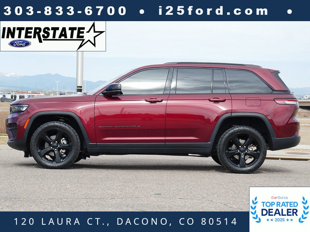 Used 2023 Jeep Grand Cherokee Altitude image 2