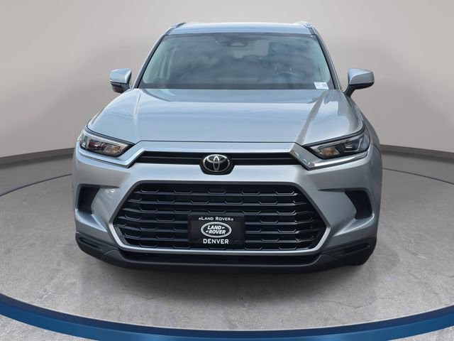 Used 2024 Toyota Grand Highlander XLE image 3