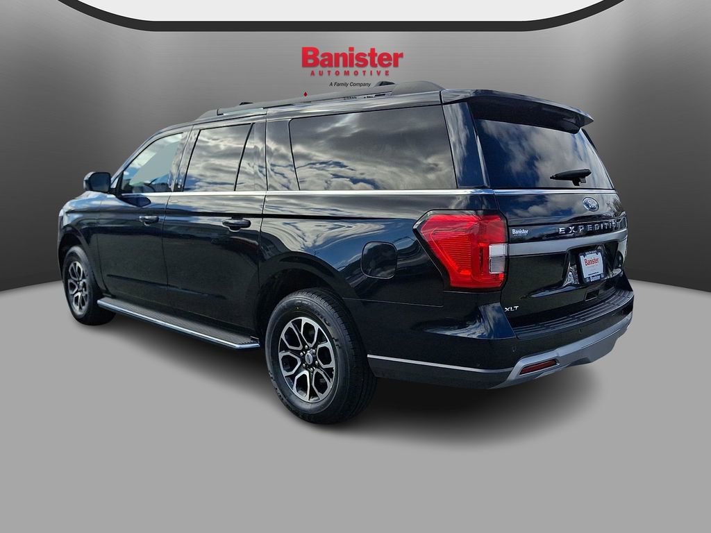 Used 2023 Ford Expedition Max XLT image 6