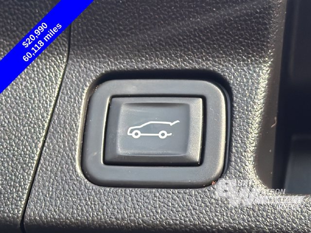 Used 2021 GMC Acadia SLE w/ Driver Convenience Package FWD image 18